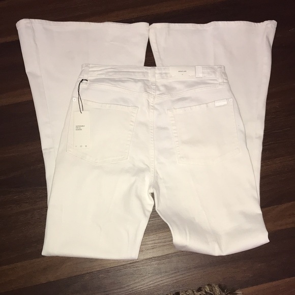 7 For All Mankind Megaflare Jeans in Clean White NWT - Picture 4 of 10